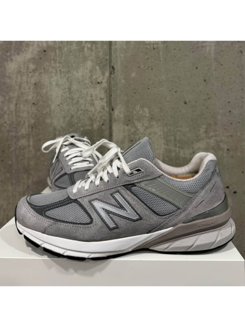 New Balance 990v5 Grey Men’s US 11 Women’s US 12 Made In USA Great Condition